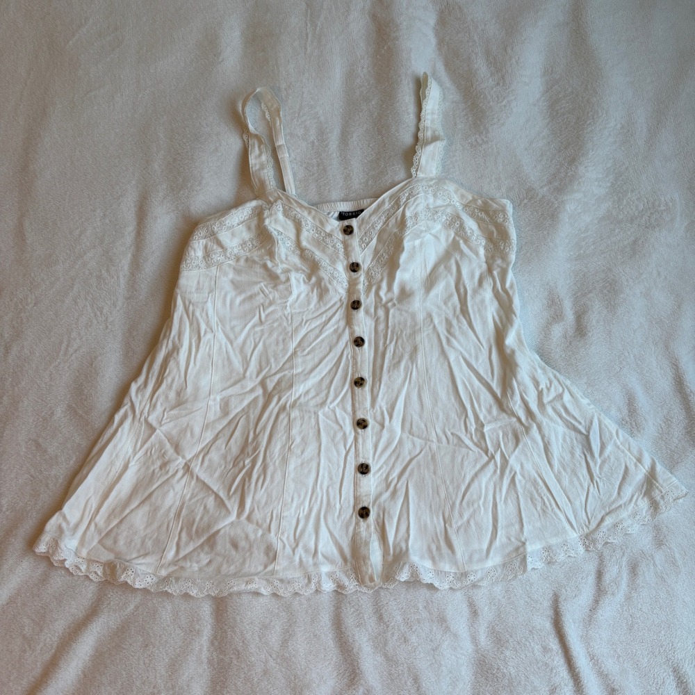 Torrid White Eyelet Lace Button Front Babydoll Cami Top Cottagecore Boho 00 L/XL